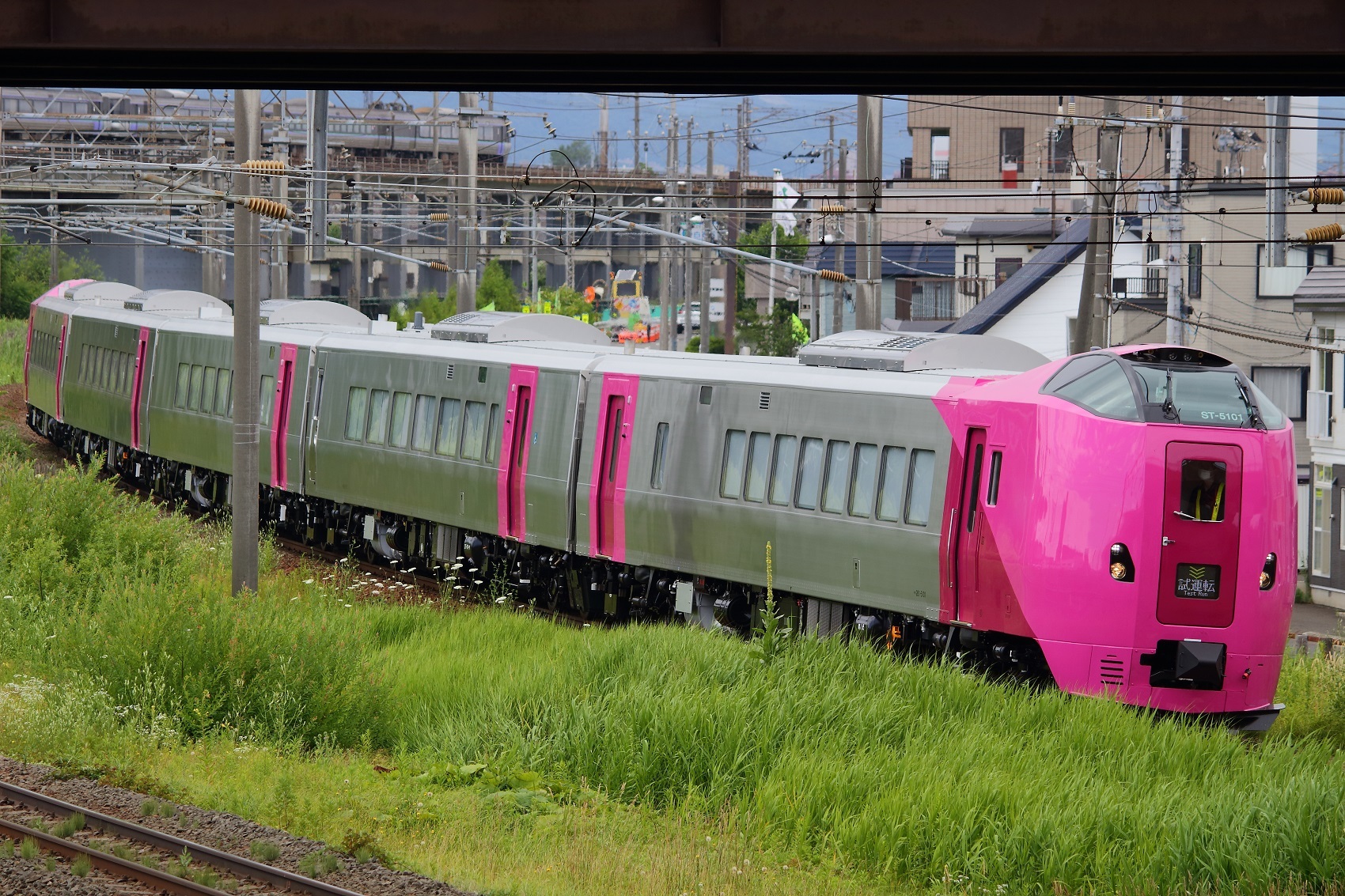 キハ261系5000番台はまなす編成の試運転が始まる 北海道の鉄道情報局
