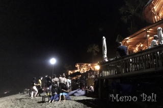 バリ島「Finns Beach Club（フィンズビーチクラブ）」Memo Bali
