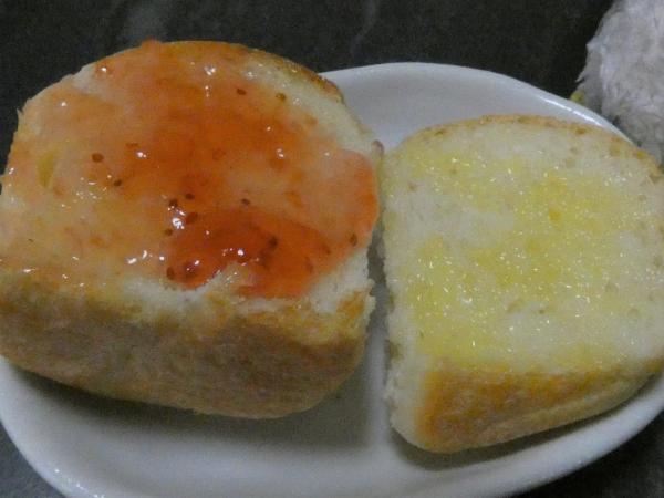 日本一簡単に家で焼けるパンレシピ　マーガリン＆ジャム